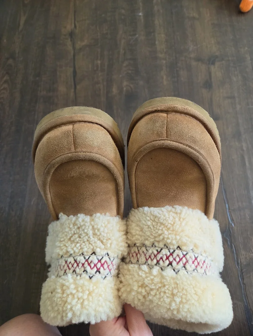 UGG Classic Ultra Mini Braid Chestnut Suede Sheepskin Ankle Boots Women's Size 6